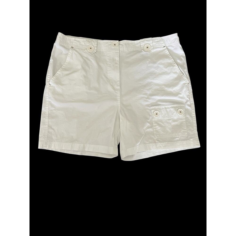 Bamboo Traders Shorts Women's XL White Front Pockets Decorative Belt Loops